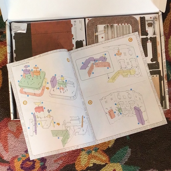 Harry Potter Hogwarts Express & Diagon Alley 3D Puzzle (453 pieces) NEW - Picture 3 of 4